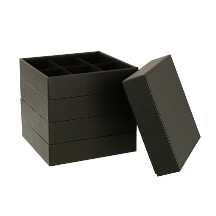 Caja de joyería con 4 compartimentos de madera negra de 19x19x23 cm