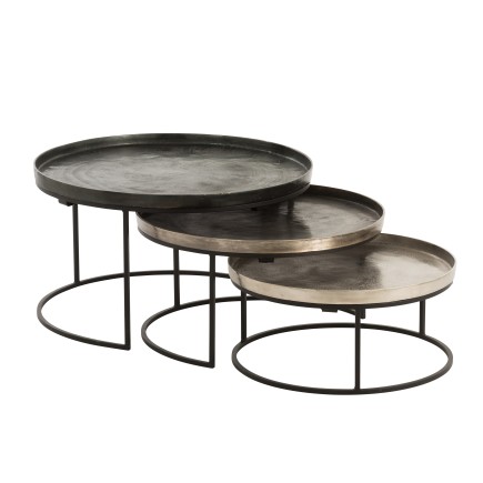 Set de 3 tables gigognes en aluminium noir 77.5x77.5x45.5 cm